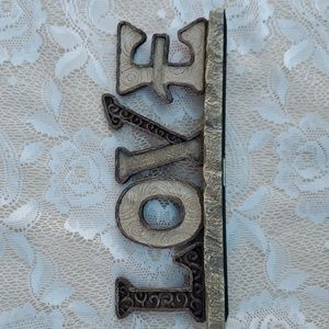 LOVE Plaque looks/feels like stone Dicksons brand